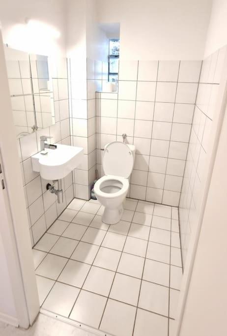 קרפלד Luna City-Apartment 80Qm 2 Zimmer 2 Baeder 20Km Messe Airport מראה חיצוני תמונה