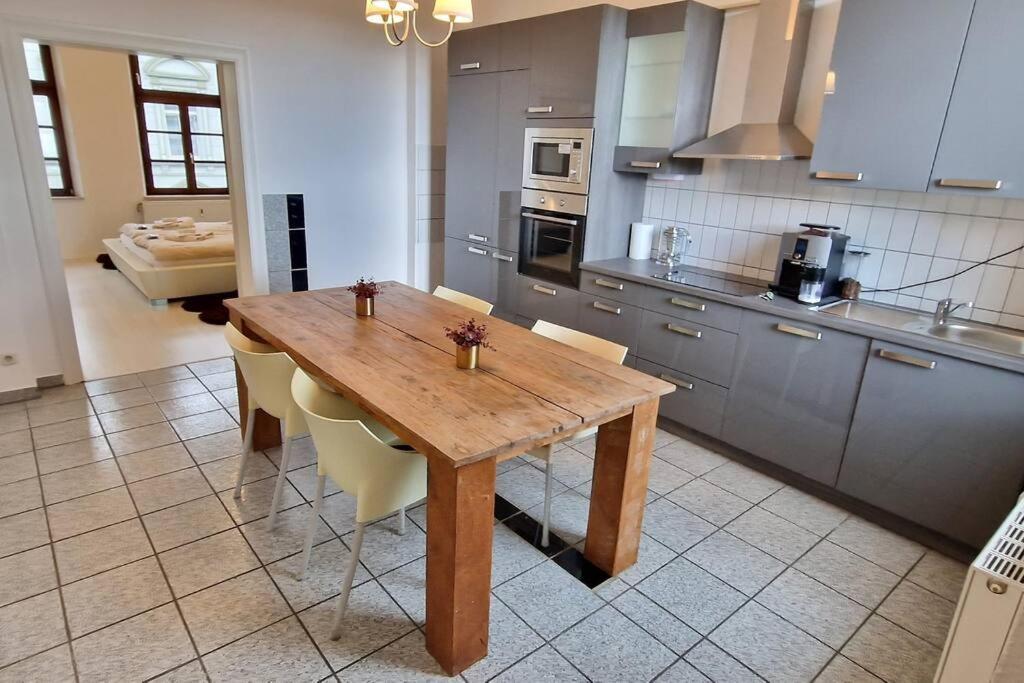 קרפלד Luna City-Apartment 80Qm 2 Zimmer 2 Baeder 20Km Messe Airport מראה חיצוני תמונה