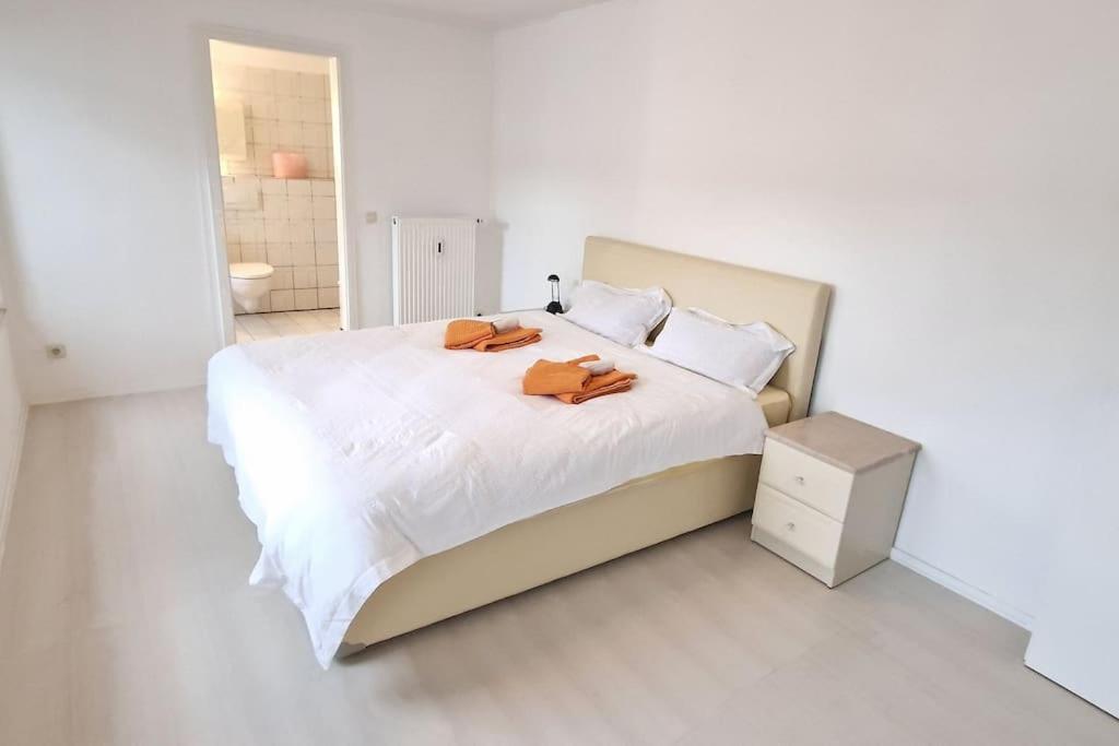 קרפלד Luna City-Apartment 80Qm 2 Zimmer 2 Baeder 20Km Messe Airport מראה חיצוני תמונה